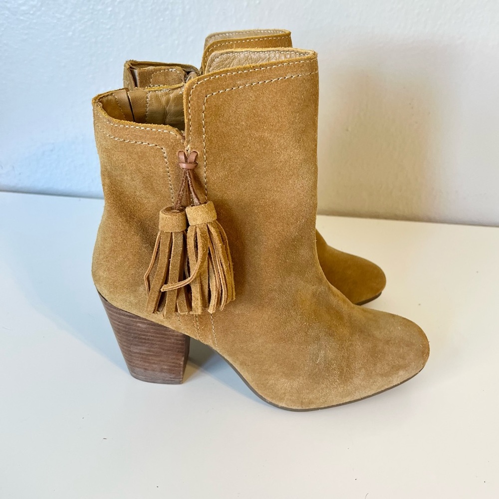 Hush‎ Puppies Daisee Billie Suede Ankle Boots Tassel Size 7
